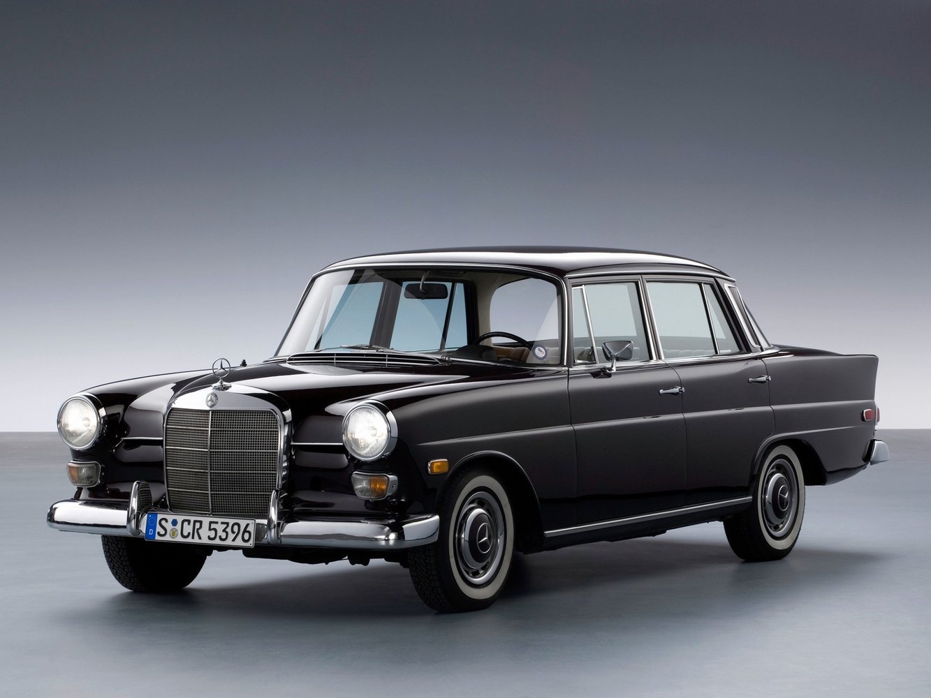 Mercedes-Benz W110 1965 - 1968