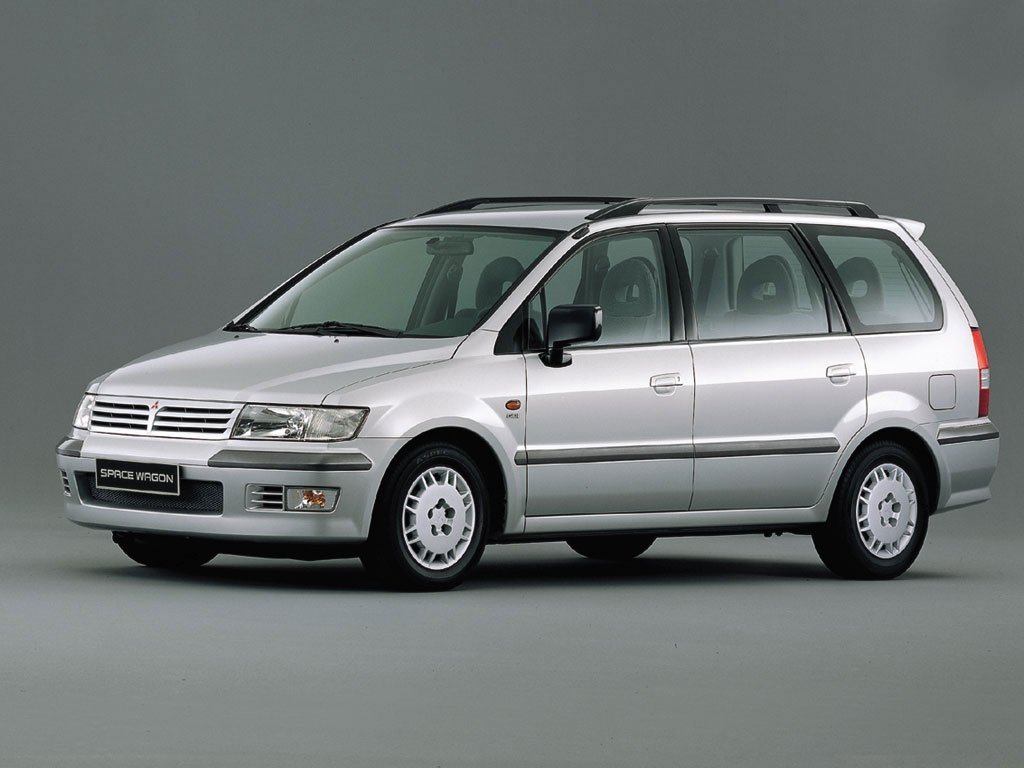 Mitsubishi Space Wagon 1998 - 2004