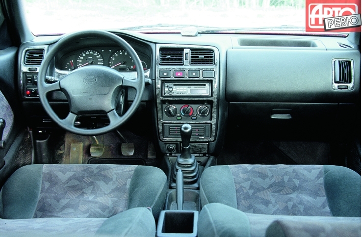 хэтчбек 5 дв. Nissan Almera 1995 - 2000г выпуска модификация 1.4 MT (75 л.с.)