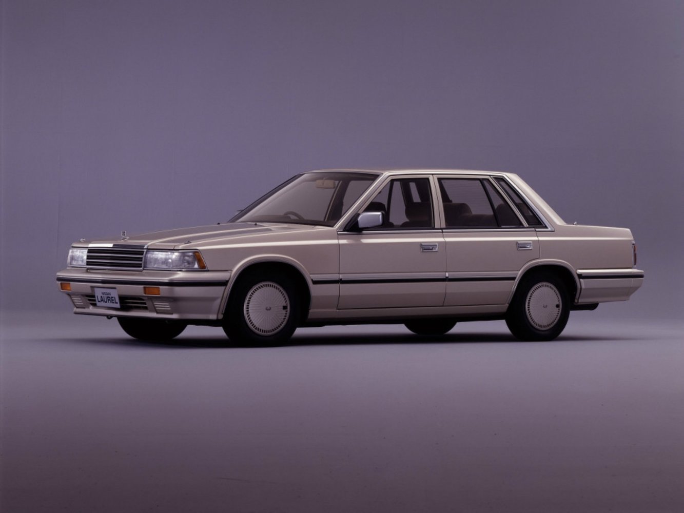 Nissan Laurel 1984 - 1989