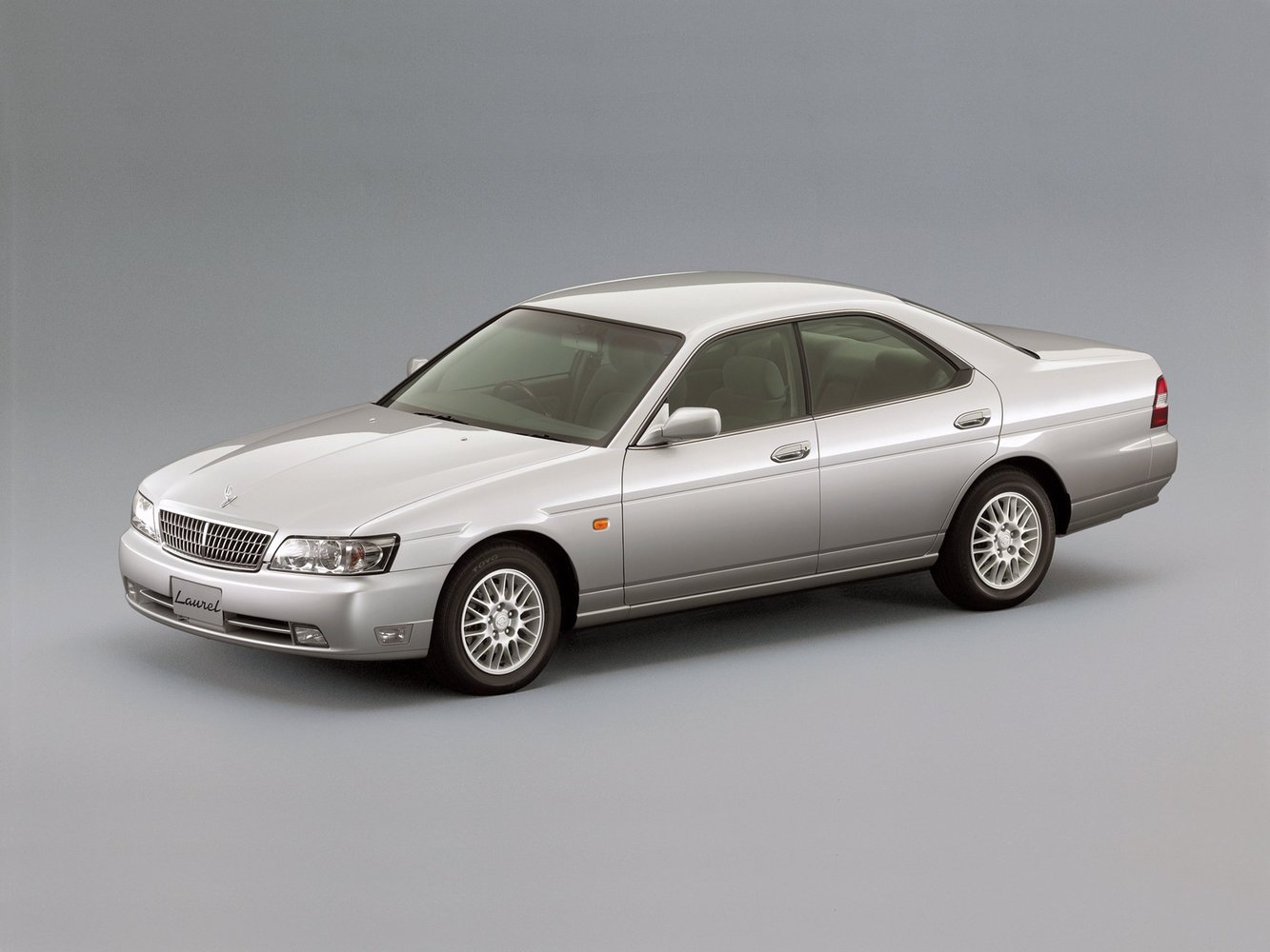 Nissan Laurel 1997 - 2002