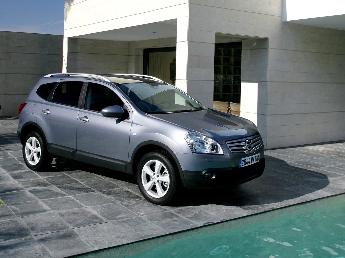 Nissan Qashqai+2 2007 - 2010