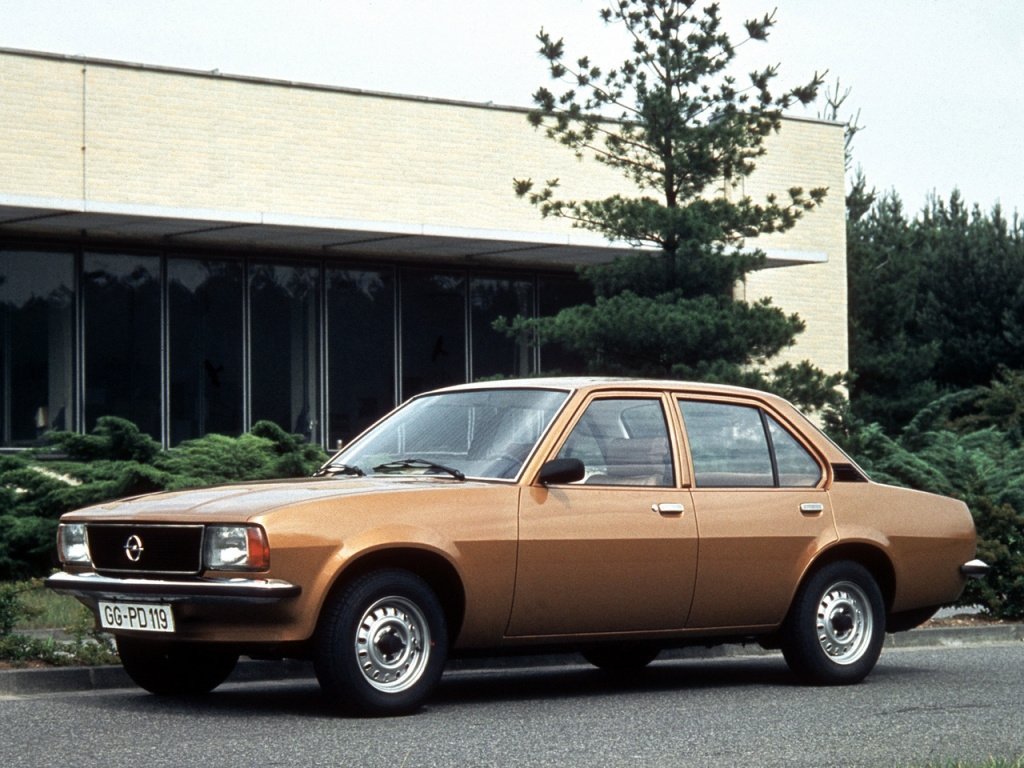 седан Opel Ascona 1975 - 1981г выпуска модификация 1.2 MT (55 л.с.)