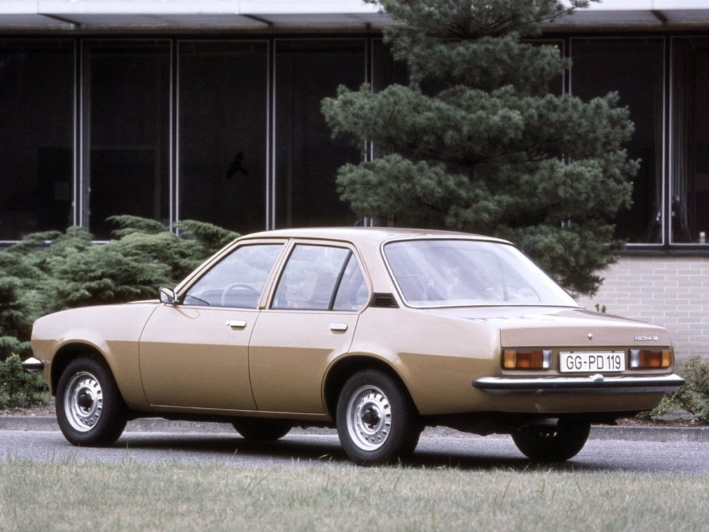 седан Opel Ascona 1975 - 1981г выпуска модификация 1.2 MT (55 л.с.)