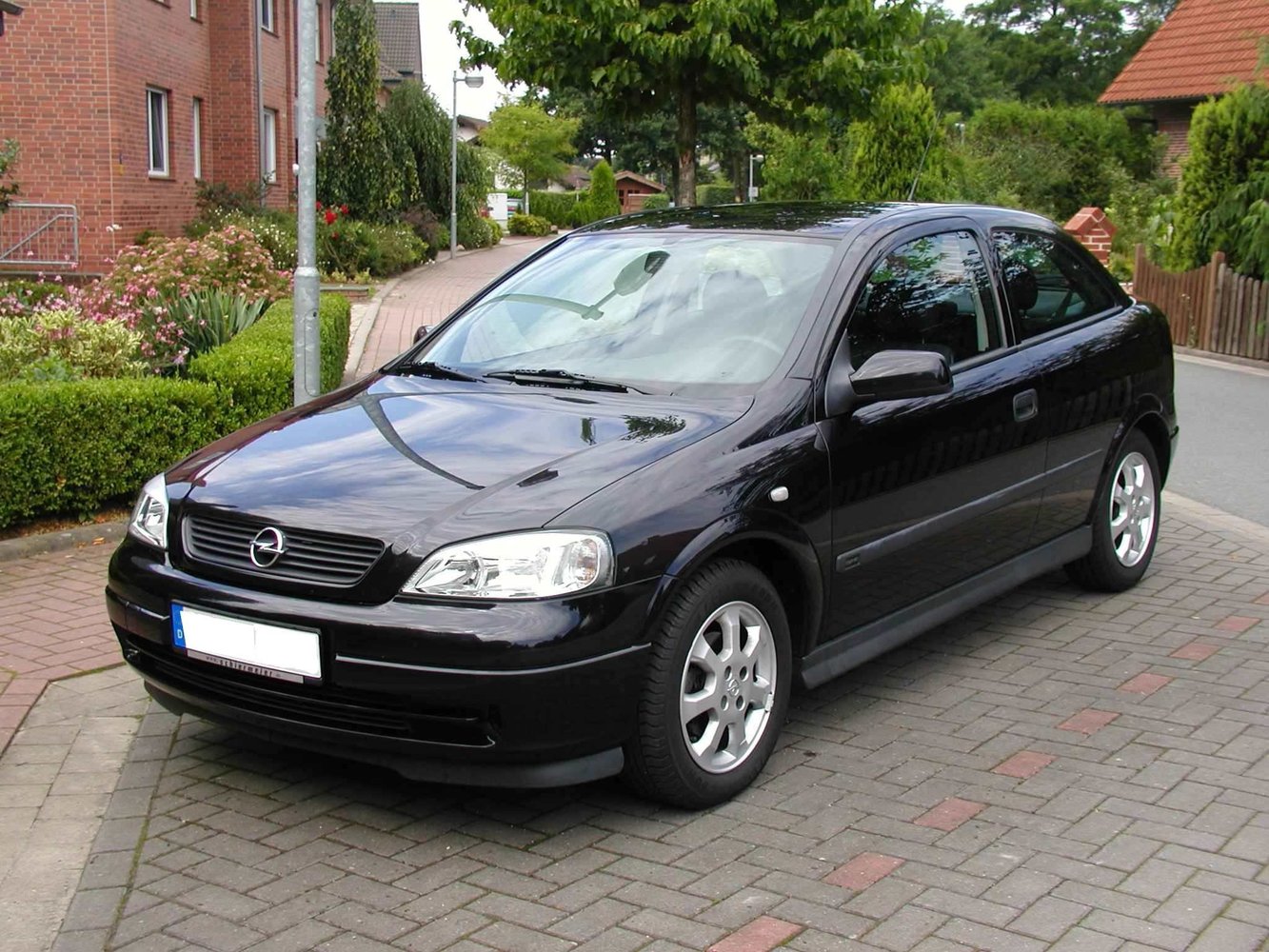 хэтчбек 3 дв. Opel Astra 1998 - 2004г выпуска модификация 1.2 AT (75 л.с.)