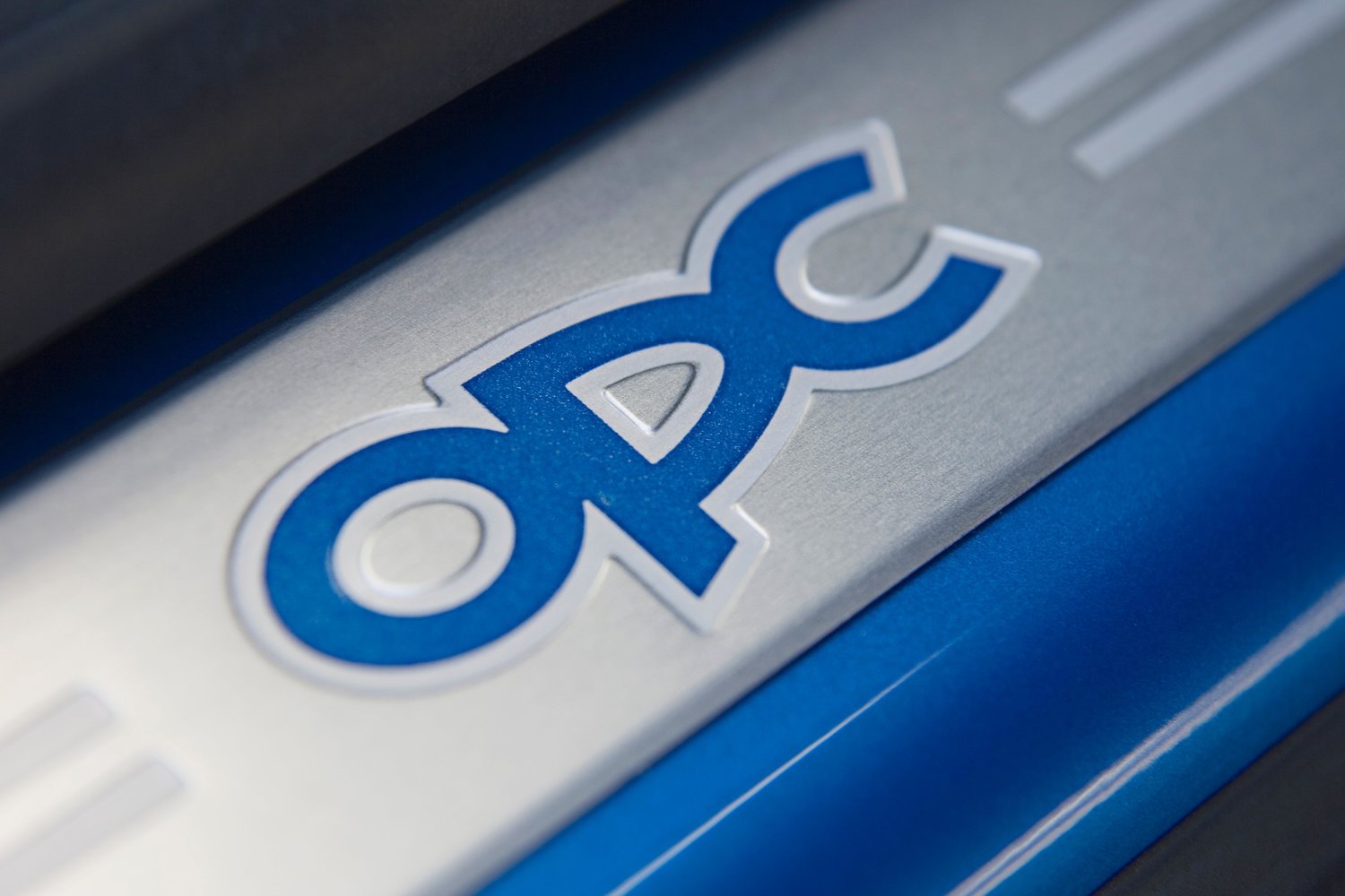 минивэн Opel Meriva OPC 2005 - 2010г выпуска модификация OPC 1.6 MT (180 л.с.)