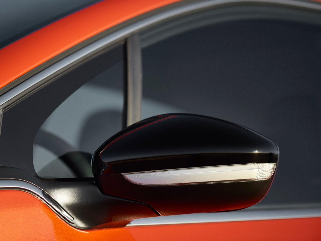хэтчбек 5 дв. Peugeot 208 2015 - 2016г выпуска модификация 1.0 MT (68 л.с.)