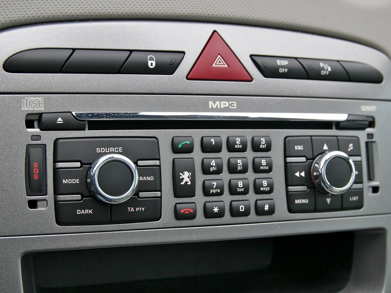 хэтчбек 5 дв. Peugeot 308 2008 - 2011г выпуска модификация 1.4 MT (95 л.с.)