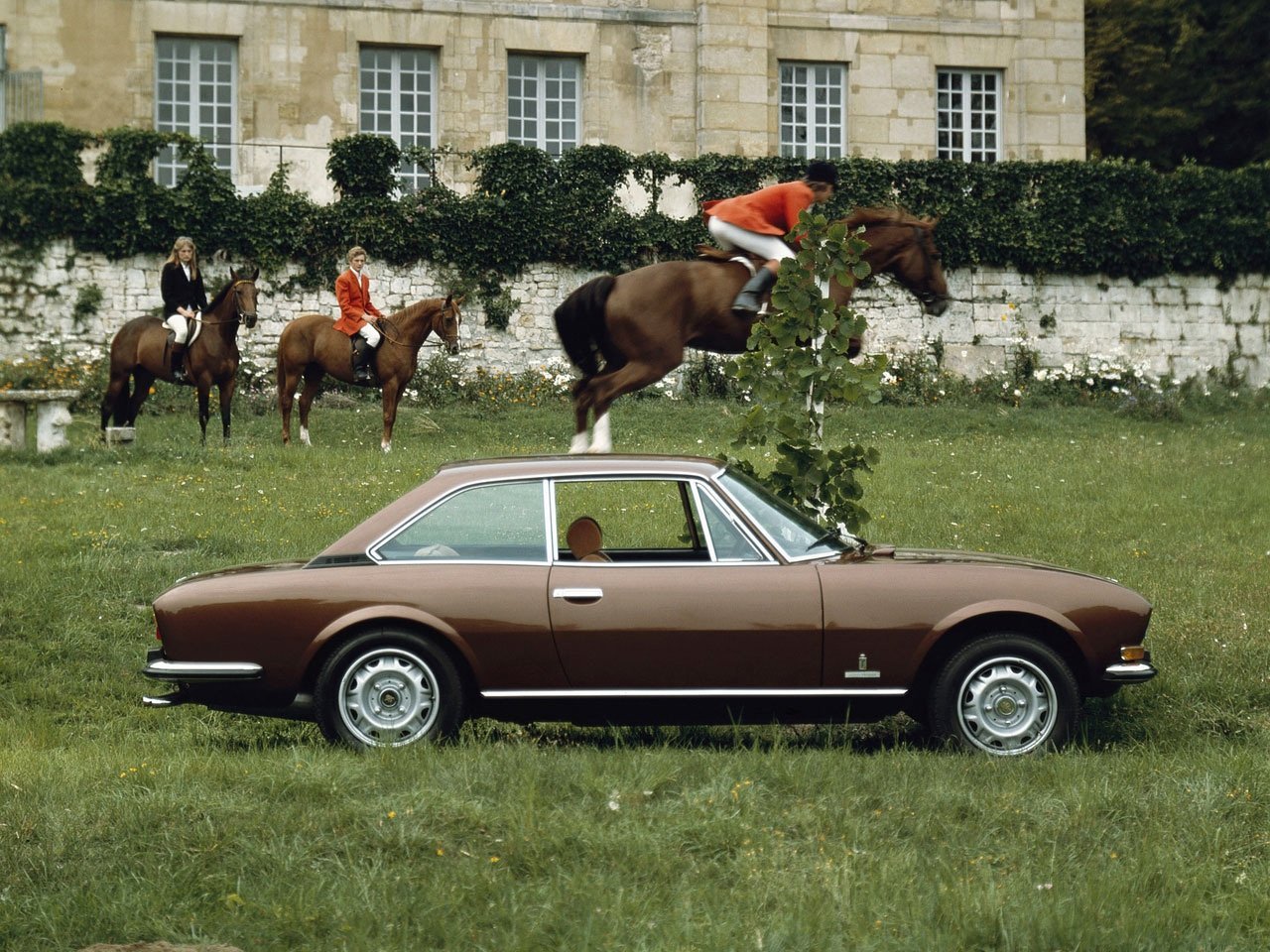 купе Peugeot 504 1968 - 1989г выпуска модификация 2.0 AT (106 л.с.)