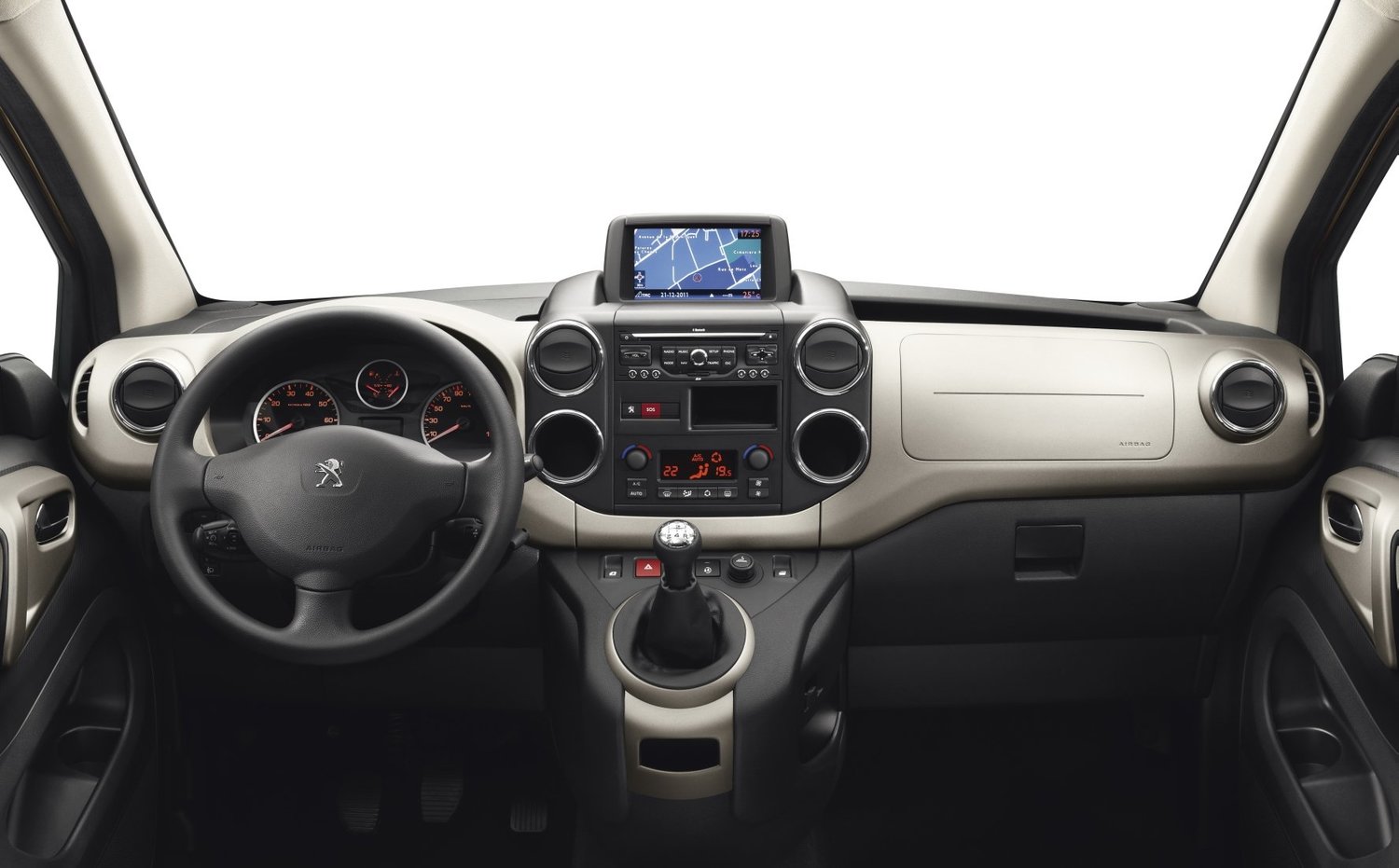 минивэн Tepee Peugeot Partner 2012 - 2015г выпуска модификация 1.6 MT (115 л.с.)