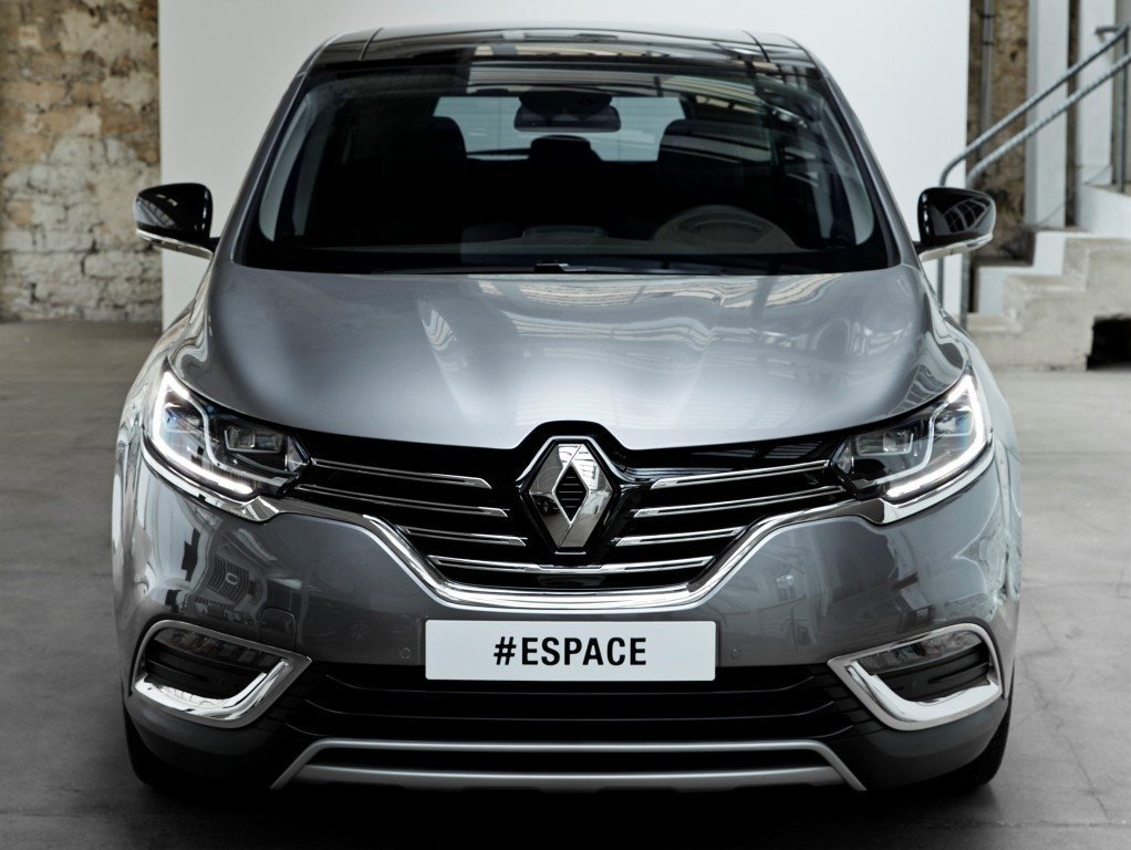 минивэн Renault Espace 2015 - 2016г выпуска модификация 1.6 AMT (160 л.с.)