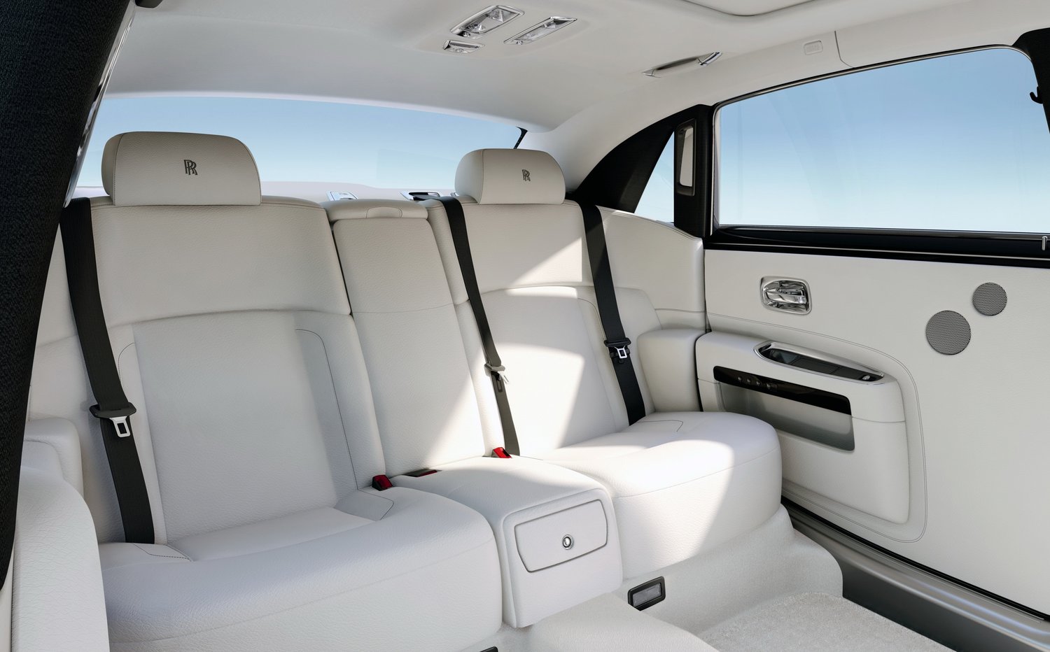 rolls royce ghost интерьер