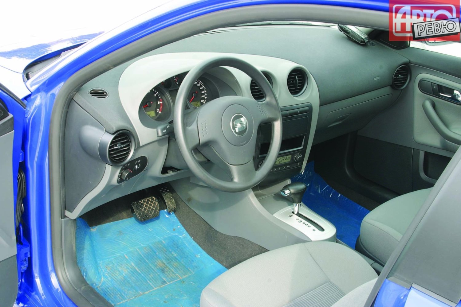 хэтчбек 3 дв. SEAT Ibiza 2002 - 2006г выпуска модификация 1.2 MT (54 л.с.)