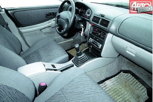 седан Subaru Impreza 1992 - 2000г выпуска модификация 1.5 AT (100 л.с.)