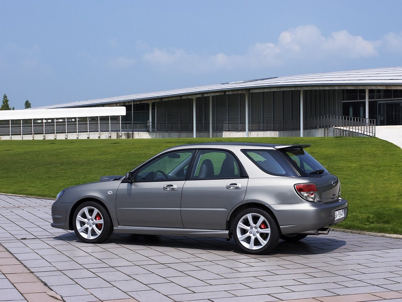 универсал Subaru Impreza WRX 2005 - 2007г выпуска модификация 2.5 MT (230 л.с.) 4×4