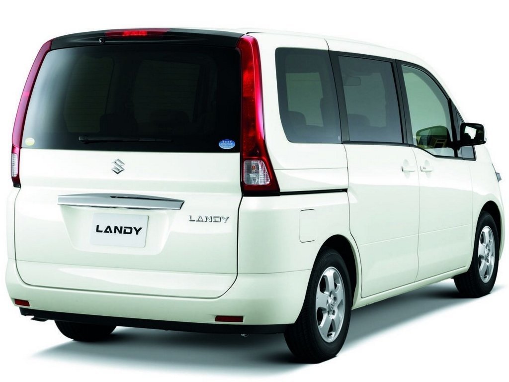 минивэн Suzuki Landy 2007 - 2010г выпуска модификация 2.0 CVT (129 л.с.) 4×4