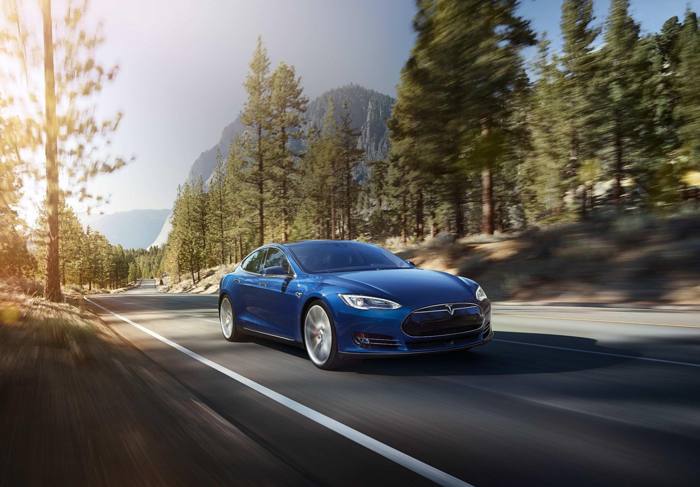 хэтчбек 5 дв. Tesla Model S 2012 - 2016г выпуска модификация Комплектация
