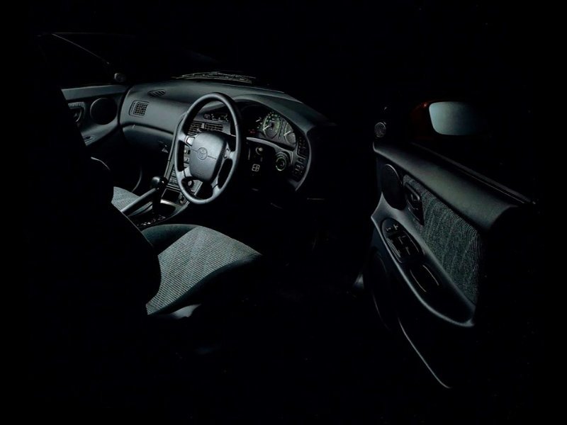 седан Toyota Carina 1992 - 1998г выпуска модификация 1.5 AT (105 л.с.)
