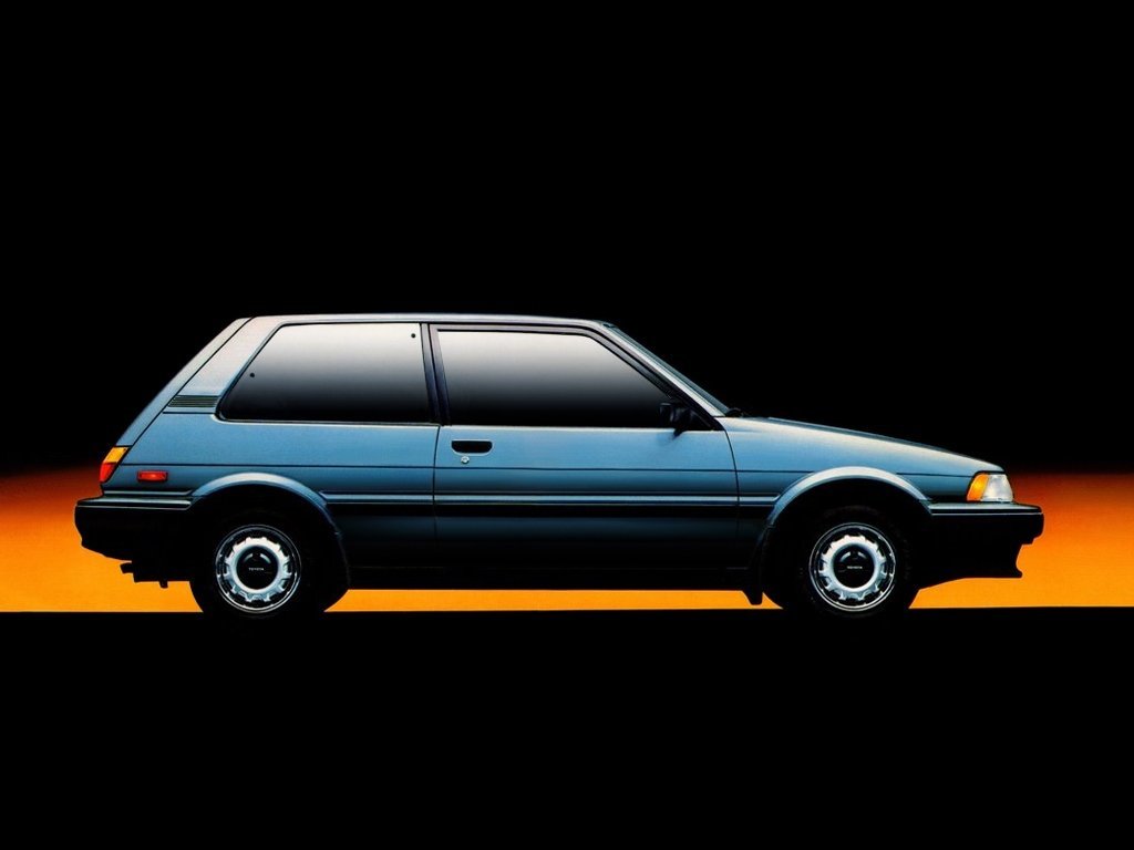 хэтчбек 3 дв. Toyota Corolla 1983 - 1987г выпуска модификация 1.3 AT (75 л.с.)