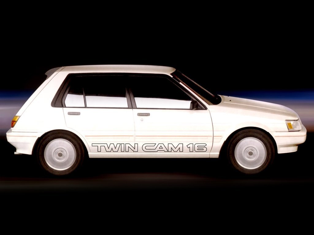 хэтчбек 5 дв. Toyota Corolla 1983 - 1987г выпуска модификация 1.3 MT (69 л.с.)