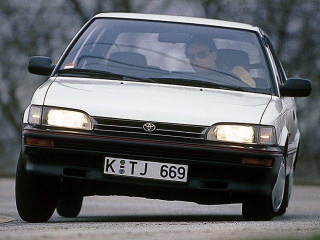 хэтчбек 5 дв. Toyota Corolla 1987 - 1991г выпуска модификация 1.6 MT (105 л.с.)