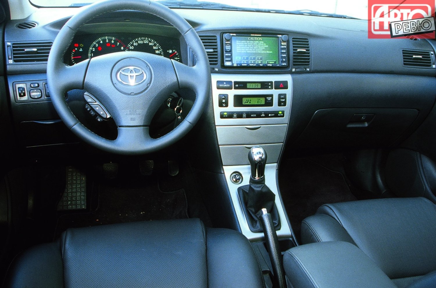 хэтчбек 3 дв. Toyota Corolla 2001 - 2004г выпуска модификация 1.4 MT (97 л.с.)