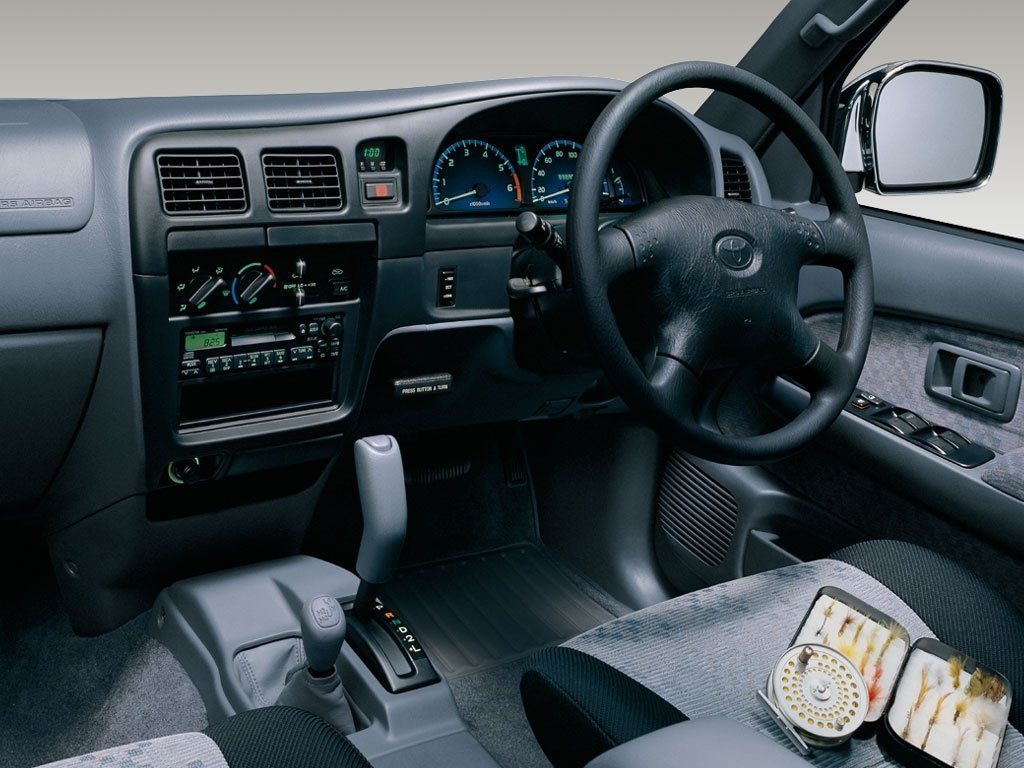 пикап 4 дв. Double cab Toyota Hilux 1997 - 2001г выпуска модификация 2.0 AT (110 л.с.)