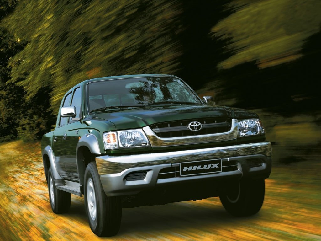 пикап 4 дв. Double Cab Toyota Hilux 2001 - 2005г выпуска модификация 2.0 AT (110 л.с.)