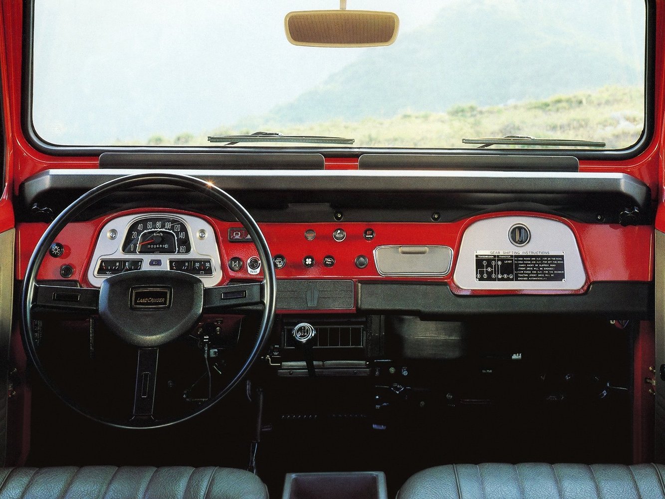внедорожник Toyota Land Cruiser 1960 - 1984г выпуска модификация 4.2 MT (135 л.с.) 4×4