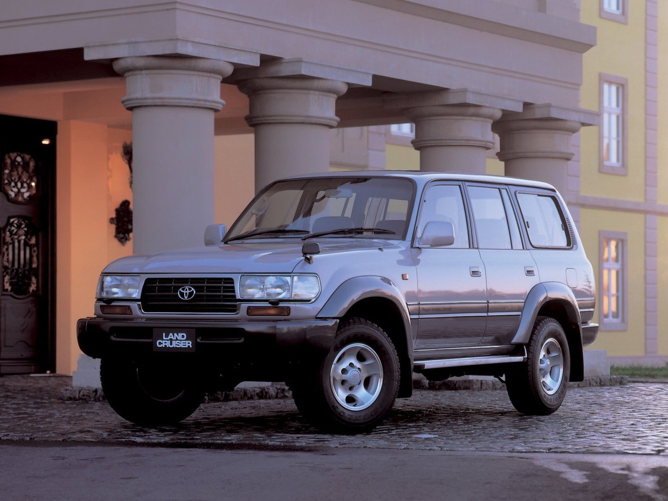 Toyota Land Cruiser 1995 - 1997