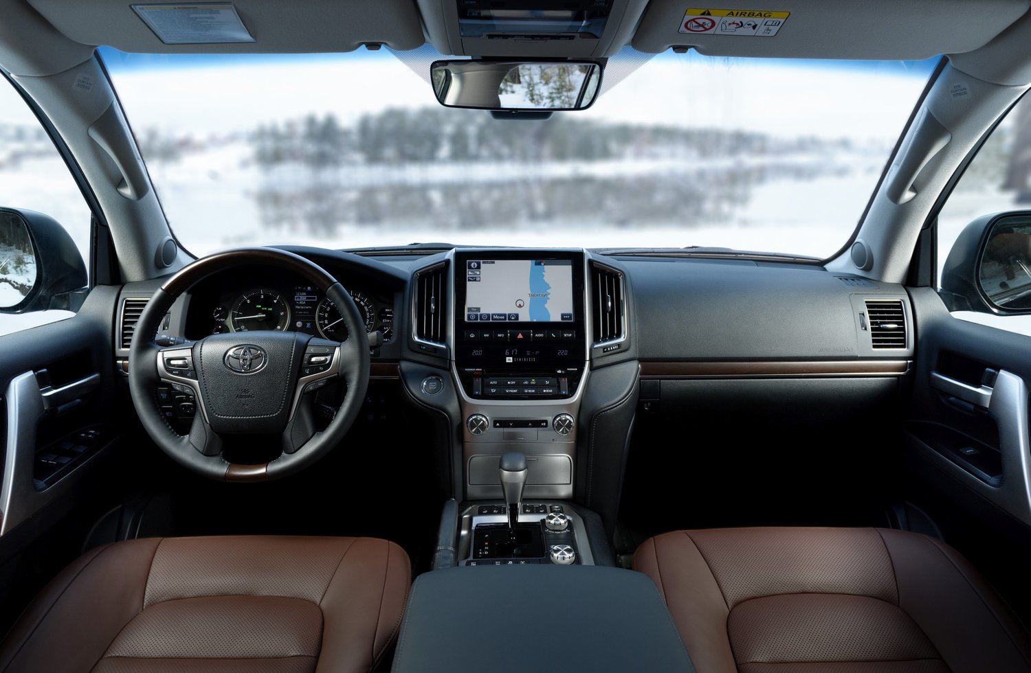 внедорожник Toyota Land Cruiser 2015 - 2016г выпуска модификация 5.7 AT (381 л.с.) 4×4
