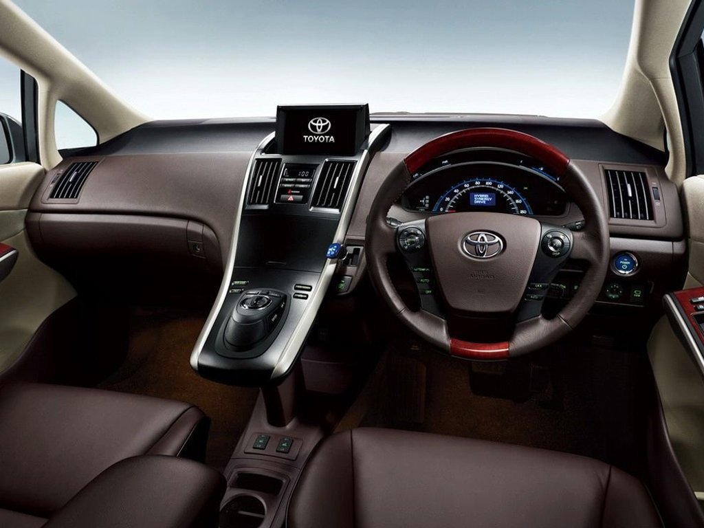 седан Toyota Sai 2009 - 2016г выпуска модификация 2.4 CVT (150 л.с.)