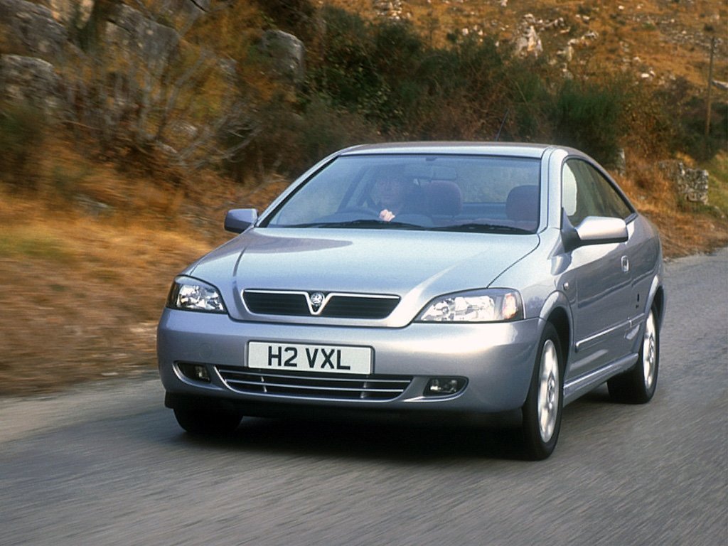 купе Vauxhall Astra