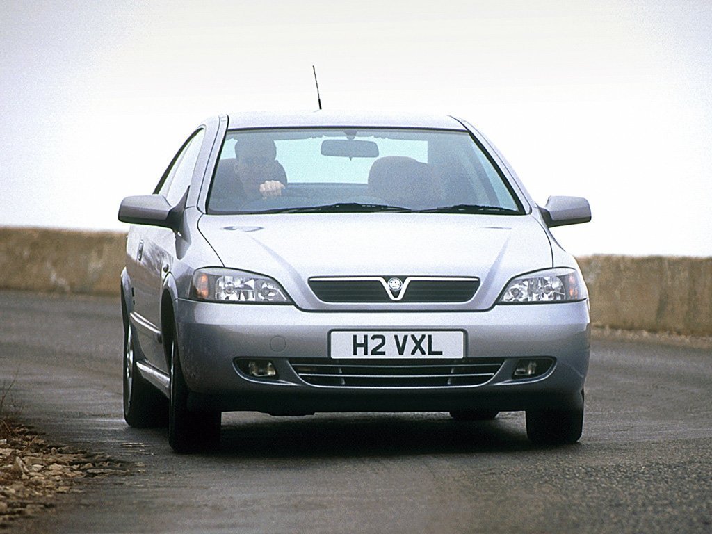купе Vauxhall Astra 1998 - 2005г выпуска модификация 1.6 MT (103 л.с.)