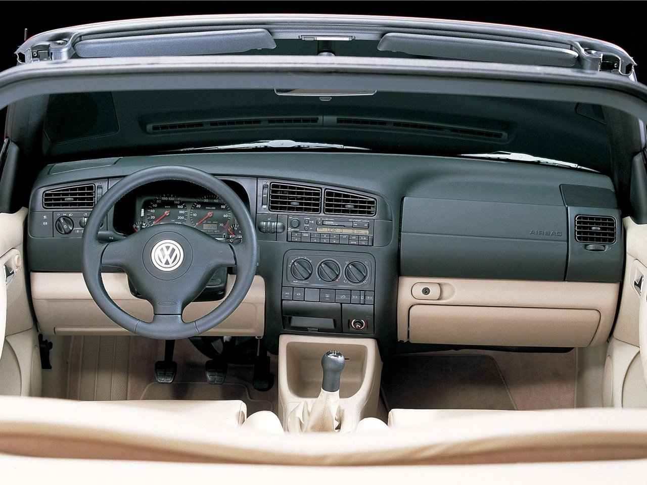 кабриолет Volkswagen Golf 1997 - 2003г выпуска модификация 1.6 AT (100 л.с.)