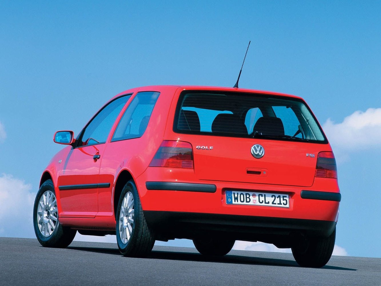 хэтчбек 3 дв. Volkswagen Golf 1997 - 2003г выпуска модификация 1.4 MT (75 л.с.)