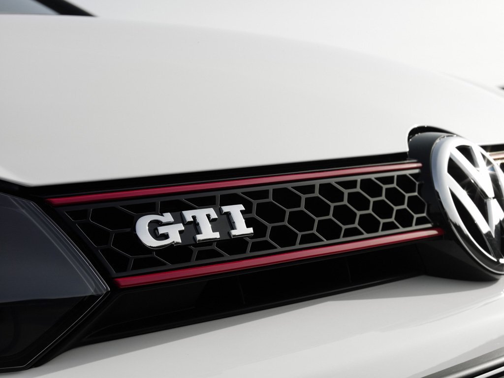 хэтчбек 3 дв. Volkswagen Golf GTI 2009 - 2012г выпуска модификация 2.0 AMT (200 л.с.)