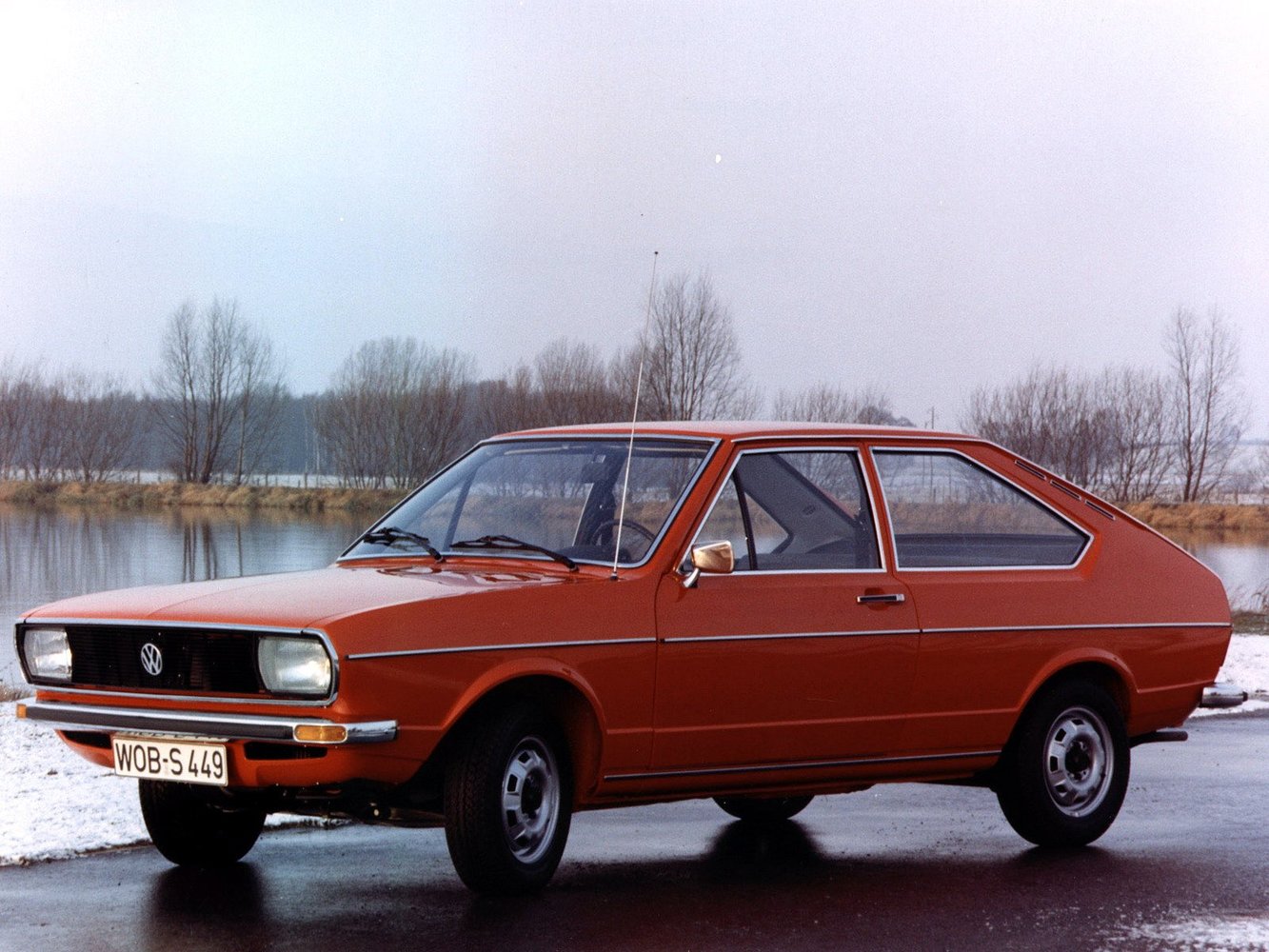 хэтчбек 3 дв. Volkswagen Passat 1973 - 1980г выпуска модификация 1.3 MT (55 л.с.)