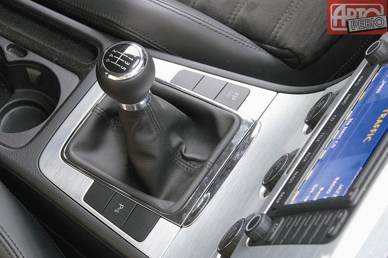универсал Volkswagen Passat 2005 - 2011г выпуска модификация 1.4 AT (150 л.с.)