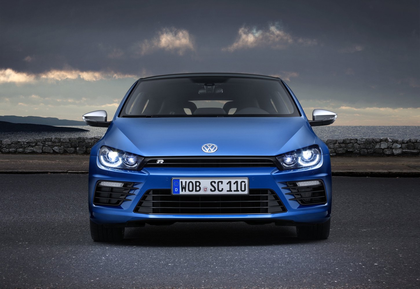 хэтчбек 3 дв. Volkswagen Scirocco R 2014 - 2016г выпуска модификация 2.0 AMT (280 л.с.)