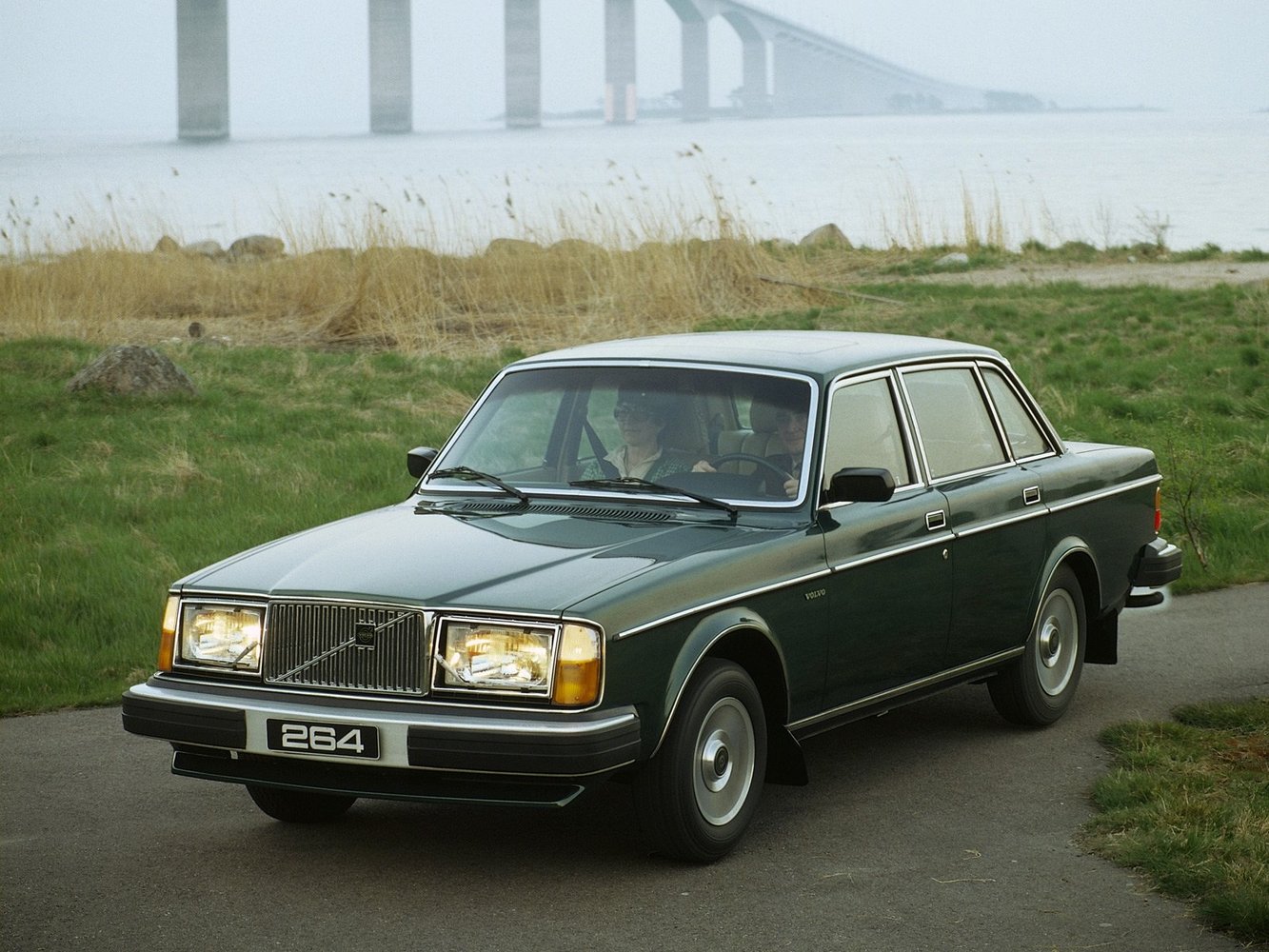Volvo 260 Series 1974 - 1982