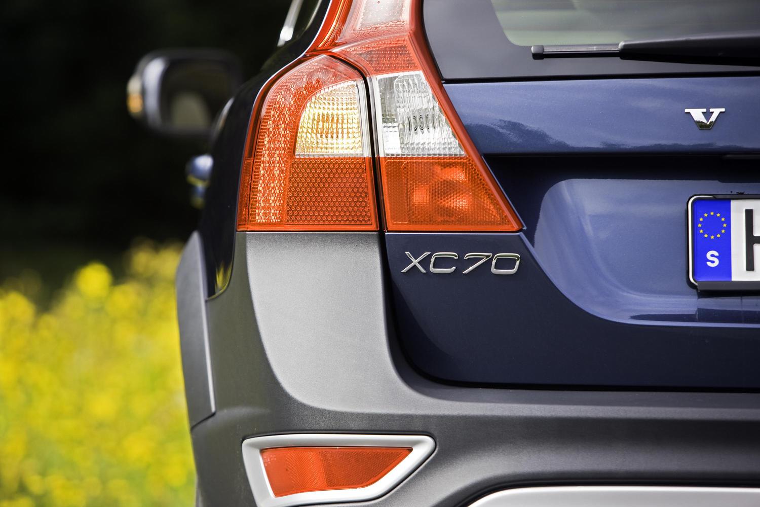универсал Volvo XC70 2007 - 2013г выпуска модификация 2.0 AT (163 л.с.) 4×4